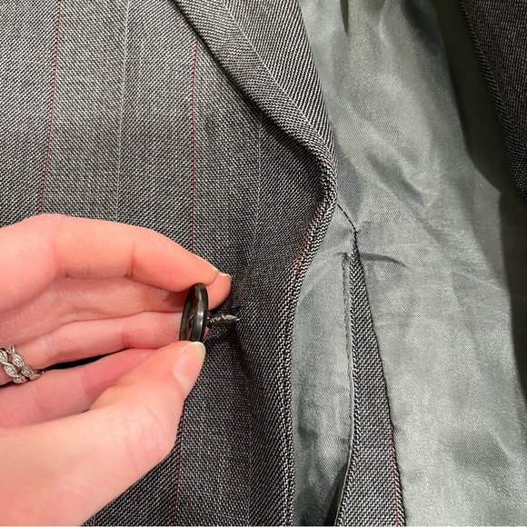 Christian Dior Men’s Wool Two Button Blazer Gray Stripe Size 44 - Picture 3 of 11